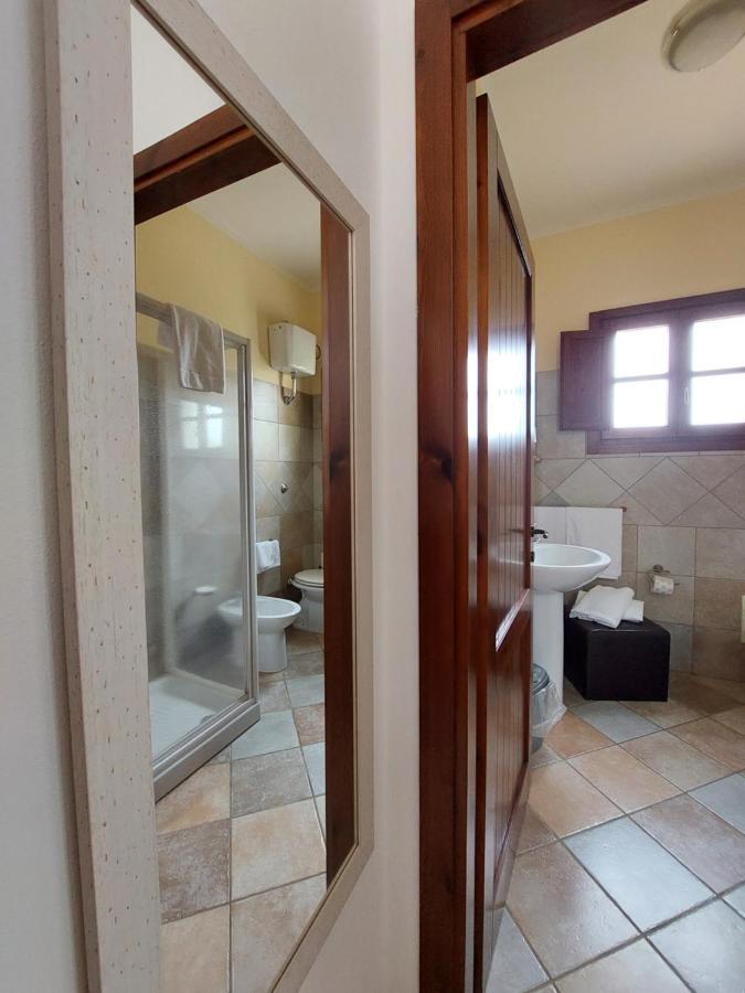 Hotel La Corte Rosada Villasimius Kültér fotó