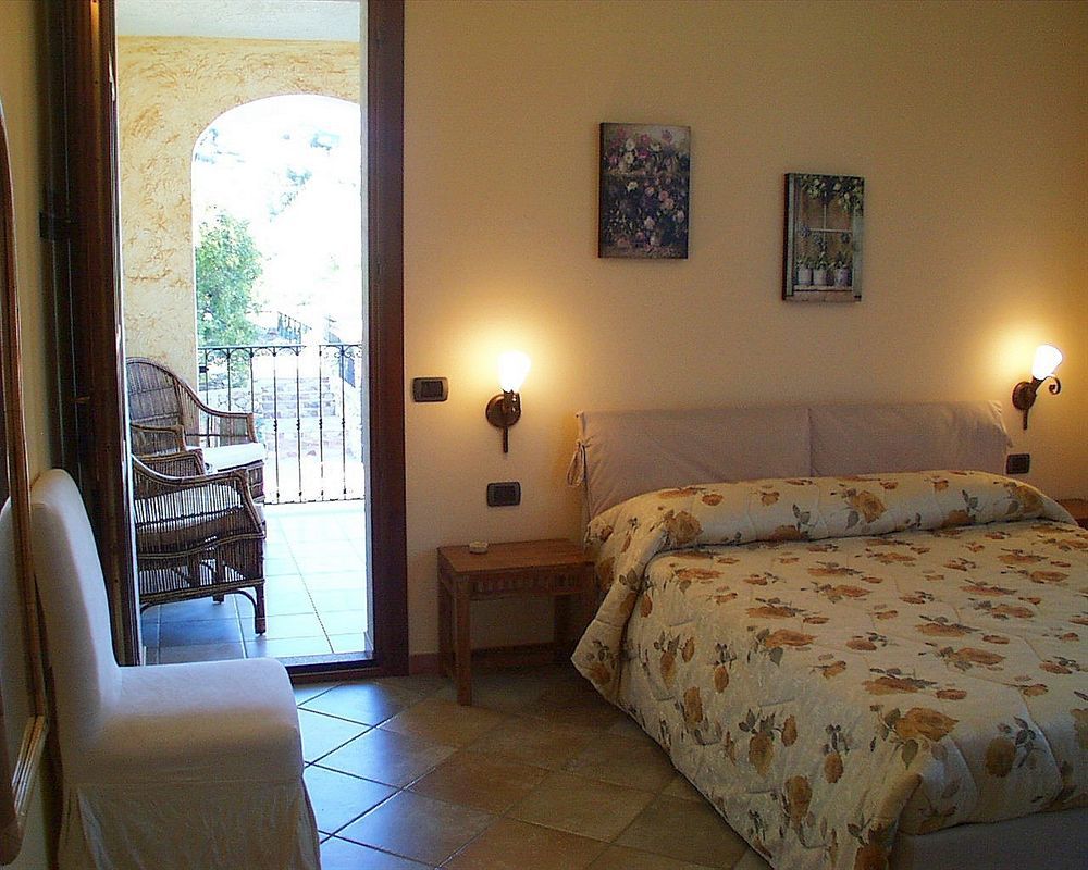 Hotel La Corte Rosada Villasimius Kültér fotó
