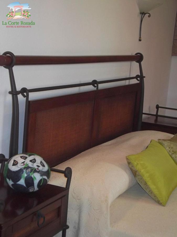 Hotel La Corte Rosada Villasimius Kültér fotó