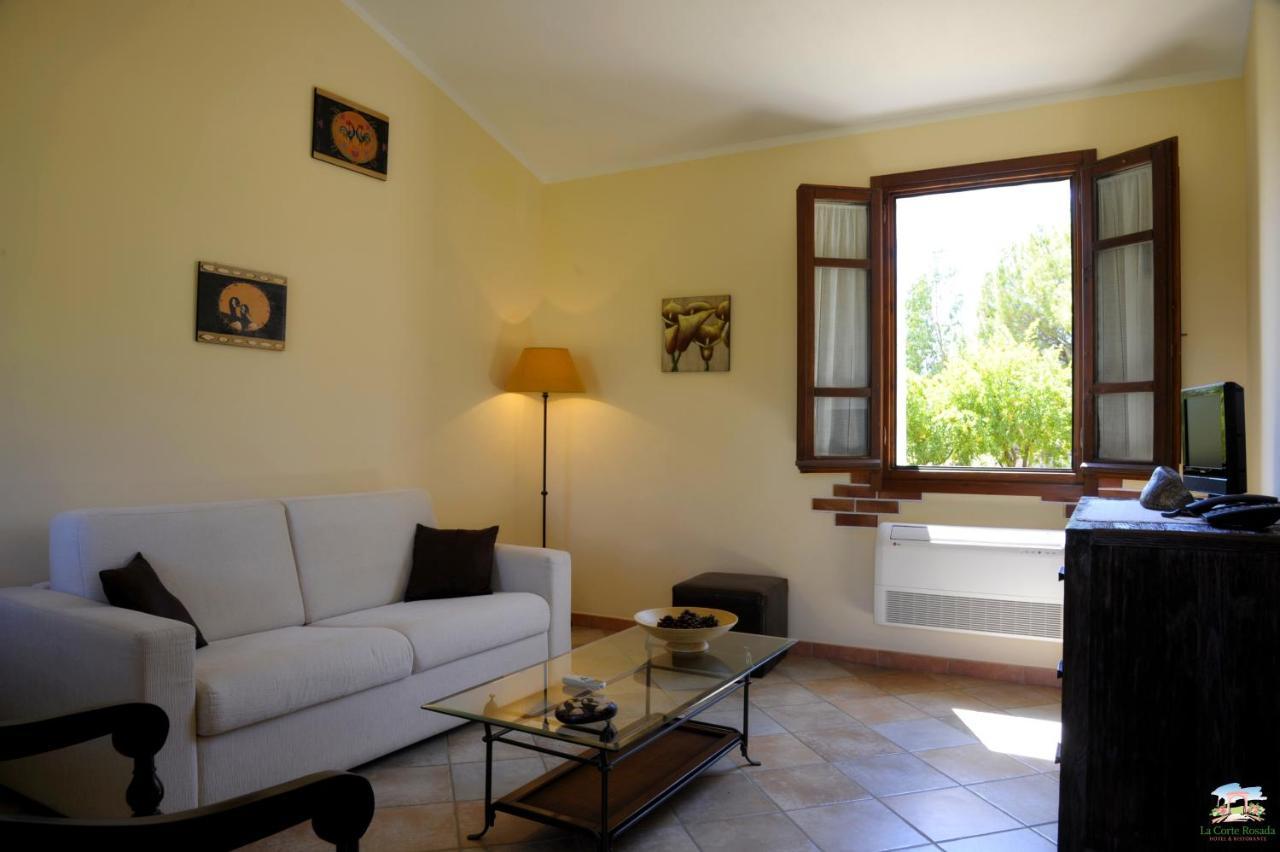 Hotel La Corte Rosada Villasimius Kültér fotó